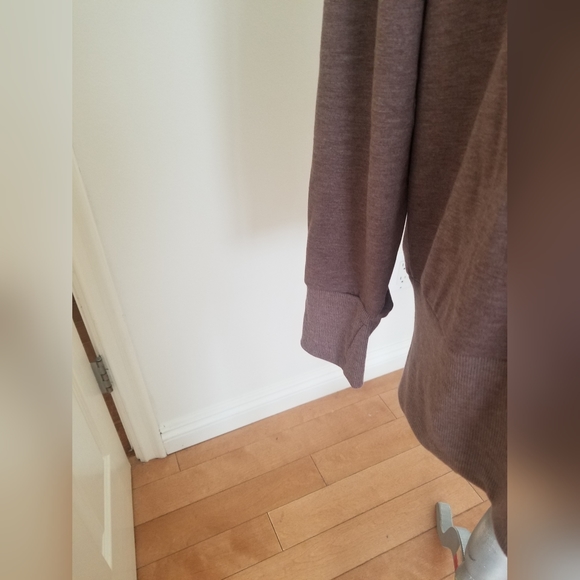 NWT womens Tahari Sport long sleeve t-shirt - Picture 5 of 8